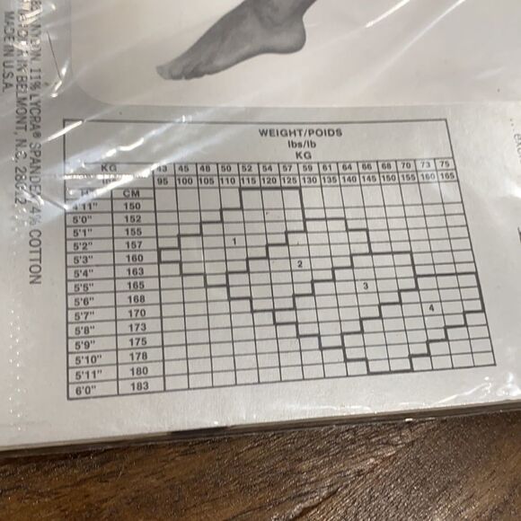 4 PR Vintage Christian Dior Pantyhose Deadstock small - Picture 10 of 10